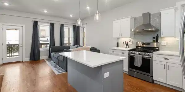 338 Meridian St.