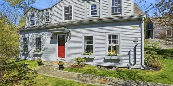 303 Beechwood St