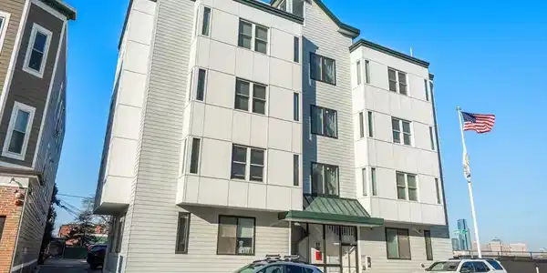 543 Dorchester Ave