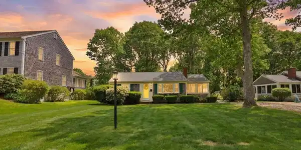 15 Squanto Rd