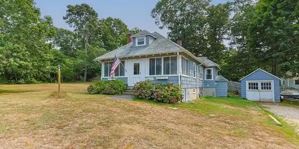 16 Silver Beach Ave