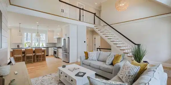 72 Woodside Dr.