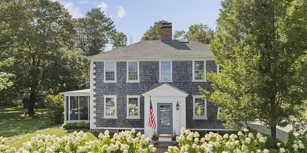 104 Standish St