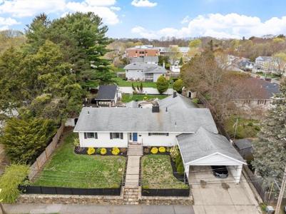 82 Cornell Rd