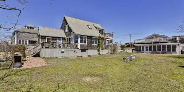5 64th St