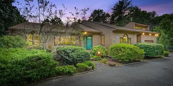 84 Overlook Circle