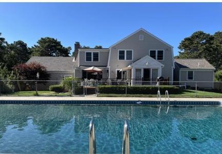 14 Heritages Drive