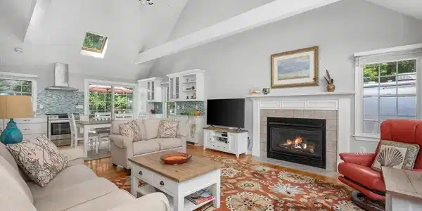 64 Manitoba Road
