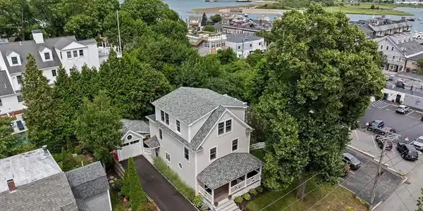 10 Otis Place