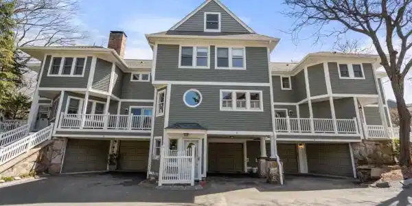 21 Pine Street