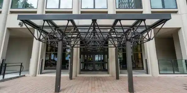 65 East India Row