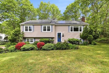 17 Briggs Ave