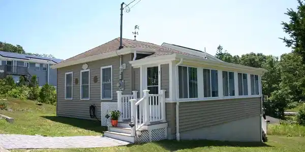 5 Upland Rd