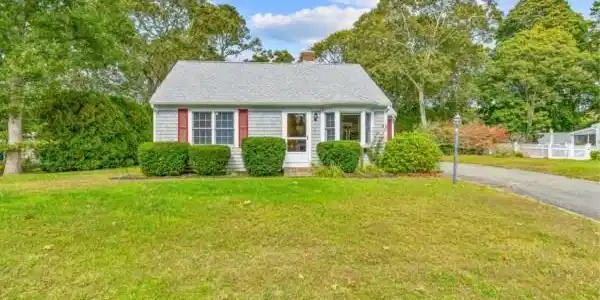 11 Joe Lincoln Rd