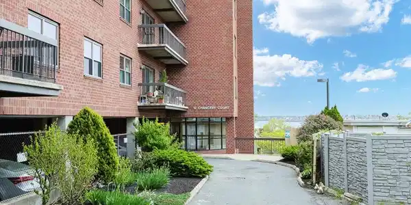 12 Chancery Ct.