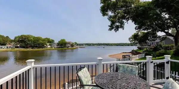 62 Pinehurst Dr