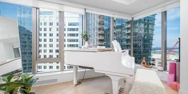 133 Seaport Blvd