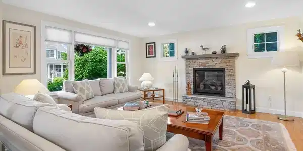 25 Mill Farm Way