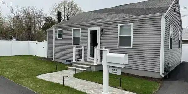 65 Louis St