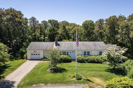 35 Oakridge Cir