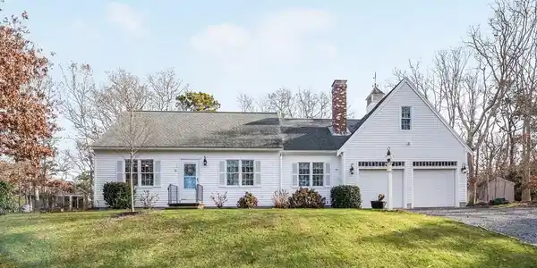 66 Longfellow Dr