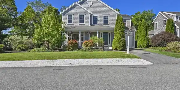 25 Mill Farm Way