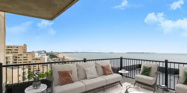 382 Ocean Ave