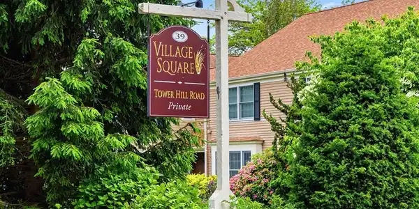 39 Tower Hill Rd