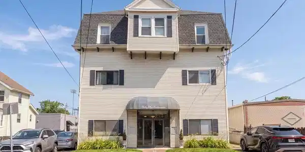 173-175 Shirley St