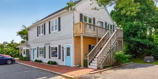 12 Merchants Landing