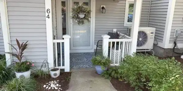 64 Westcliff Dr