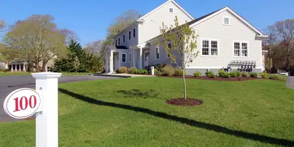 100 Dillingham