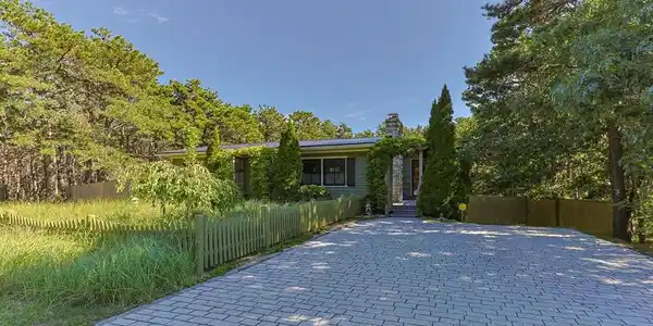 53 Highland Road