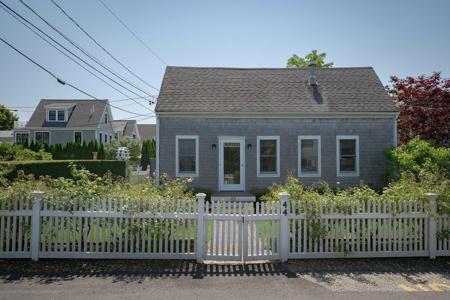44 Pleasant Street