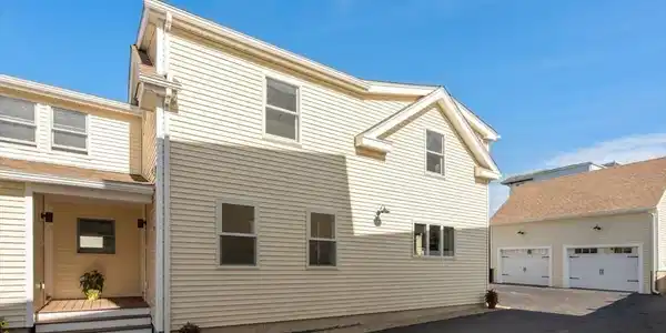 15 Addison Street