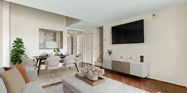 42 8th St