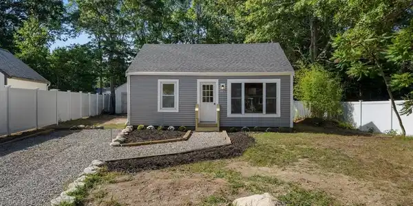 13 Suncrest Drive