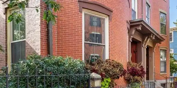 46 High St