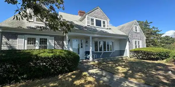 74 Shore Road