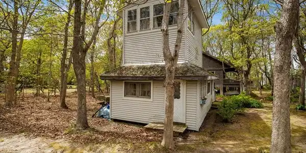 14 Old Colony Ave