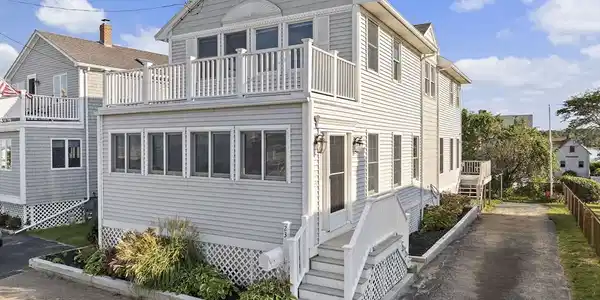 23 Gunrock Ave