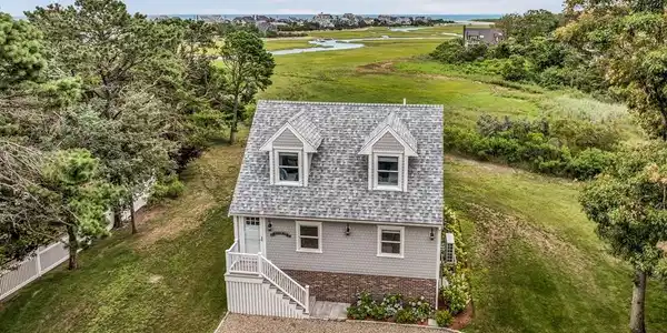 4 Arrowhead Cir