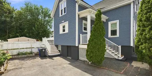 93 Parker St