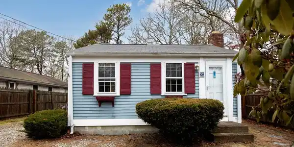 52 Nauset Rd