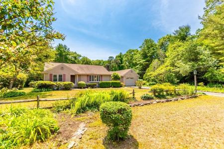 114 Halfway Pond Rd