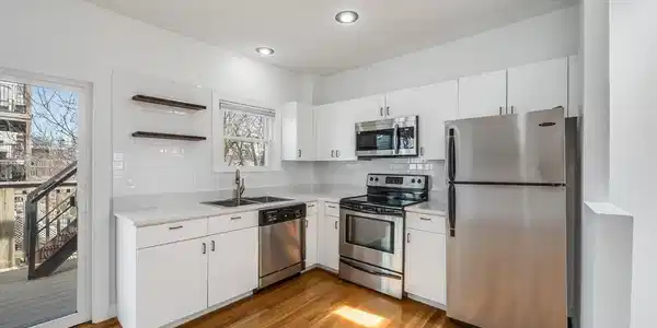 402 East 7th Street