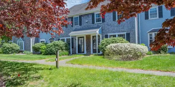 55 Old Colony Way