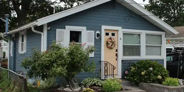 4 Greenwood Ave
