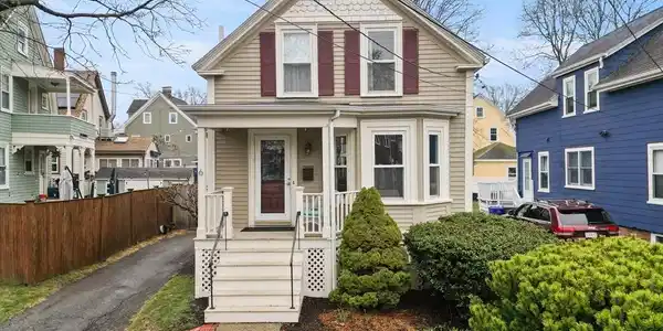 6 Elmwood Rd