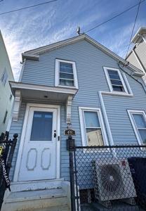 449 Frankfort St